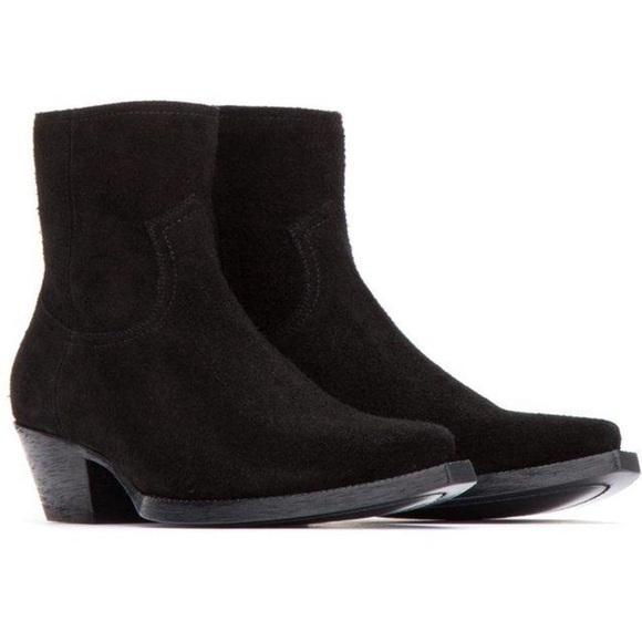 Saint Laurent Lukas boot. Size 36.5 euro 6.5 USA
LIKE NEW- worn one time. - Picture 13 of 14